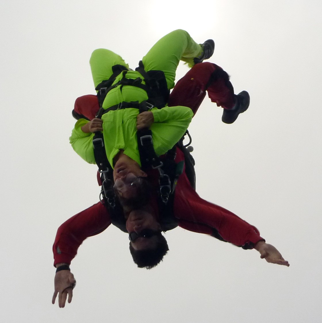 Linda Rey skydiving